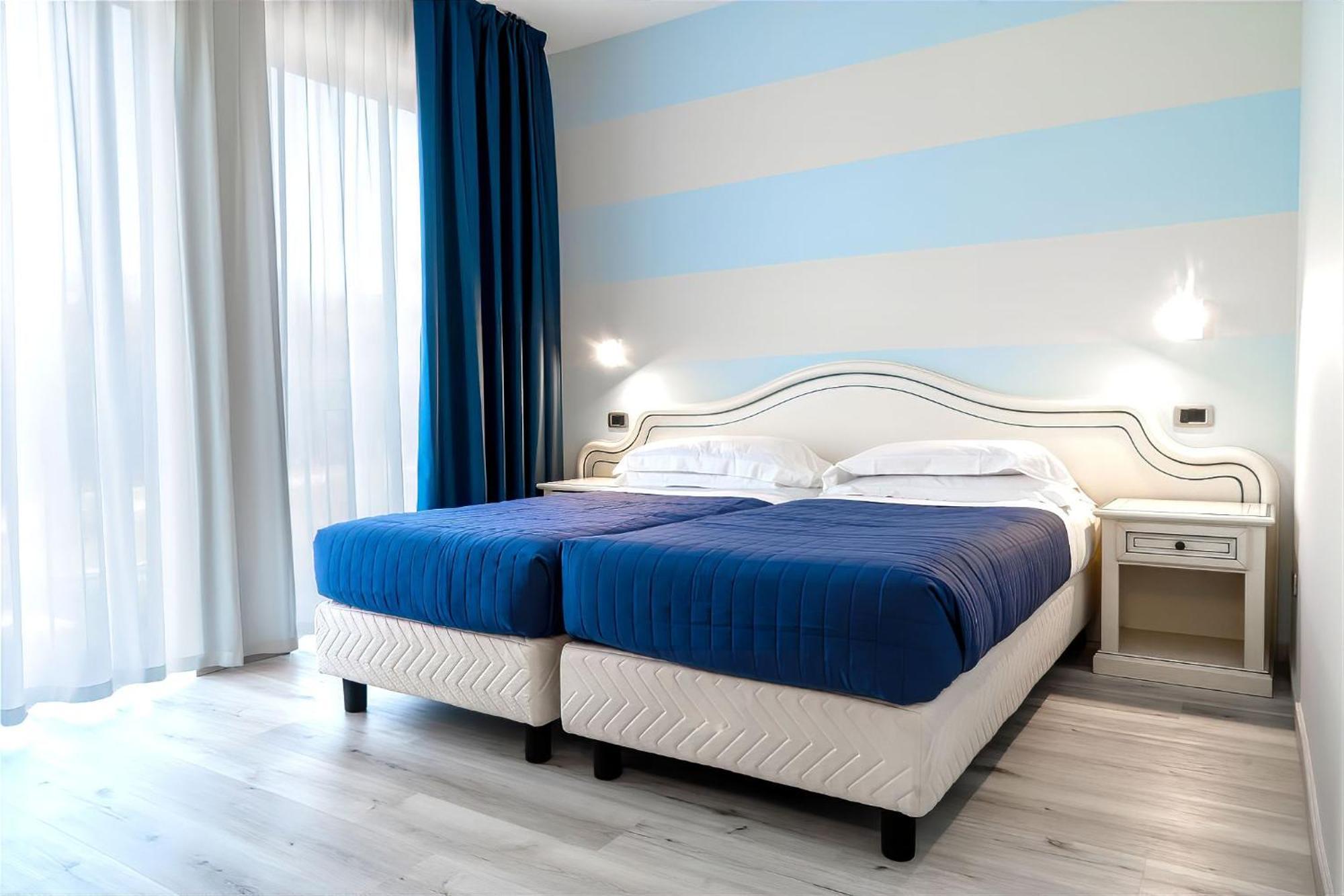 Ahg Riva Del Sole Hotel - Adults Only Moniga del Garda Exterior photo