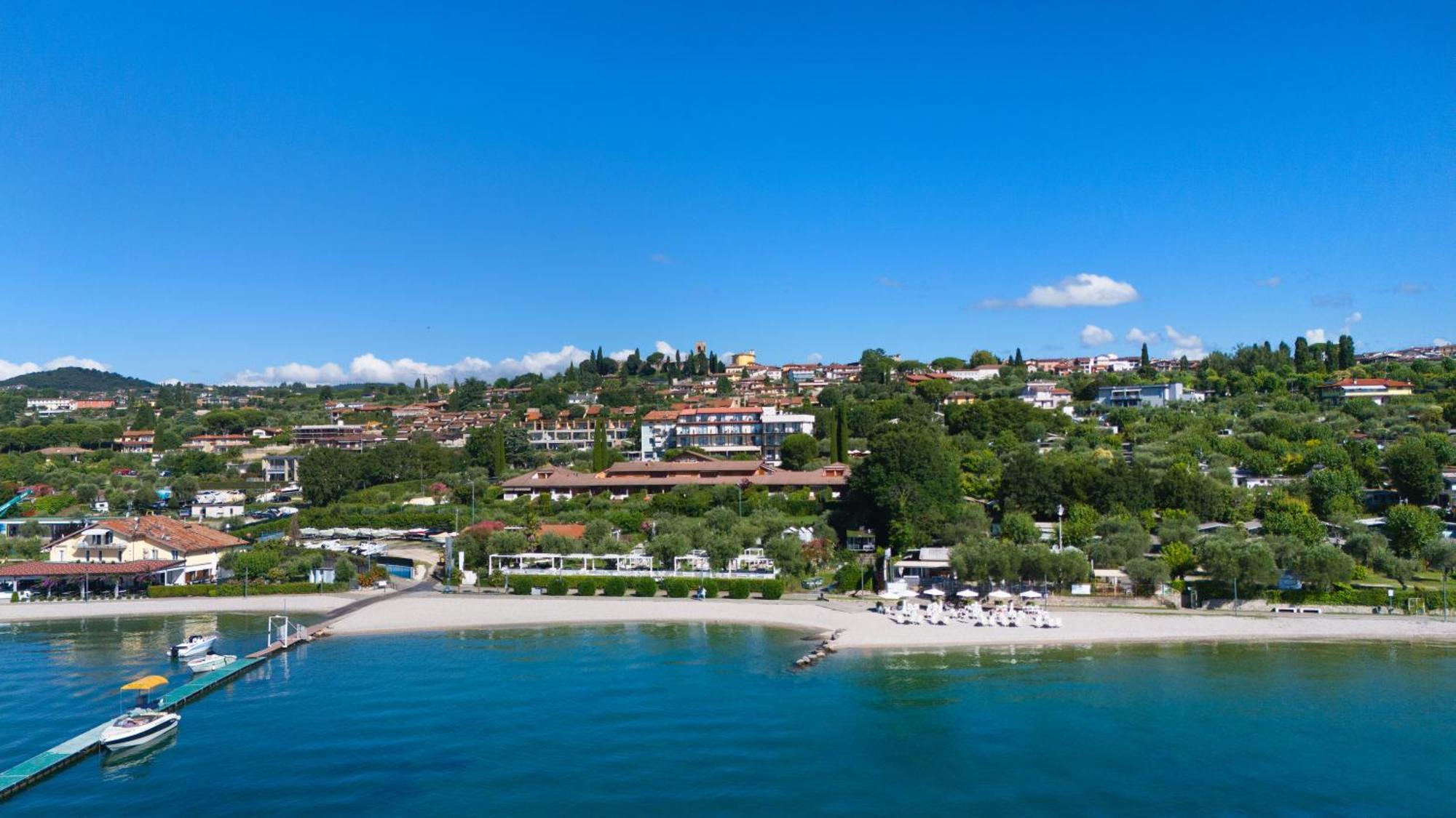 Ahg Riva Del Sole Hotel - Adults Only Moniga del Garda Exterior photo